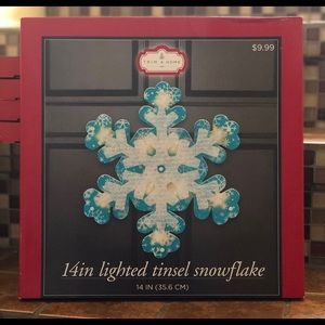 Lighted tinsel snowflake